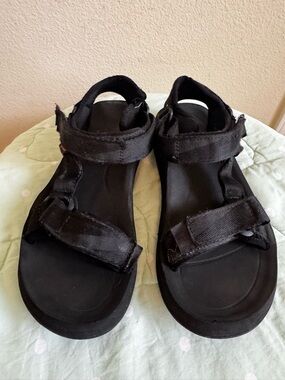 Teva Black Strap Sandals Womens size 8